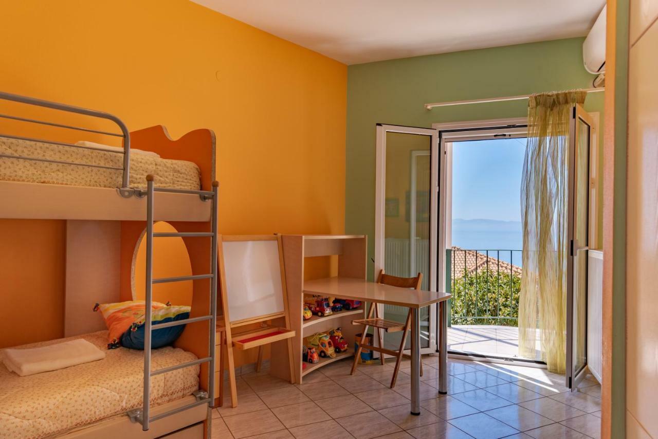 Ioannis House Sea View-perfect Family Holidays Lourdata (Kefalonia)